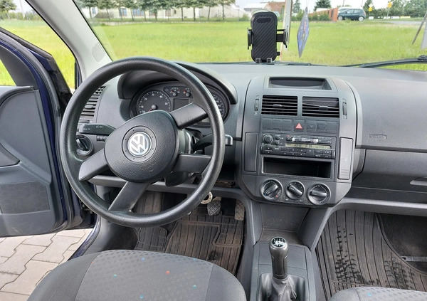 Volkswagen Polo cena 5200 przebieg: 198050, rok produkcji 2004 z Jarocin małe 154